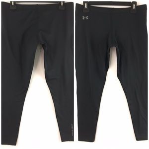 EXC Under Armour Short Womens Medium x 24.5” Black UA Fitted Baselayer Leggings